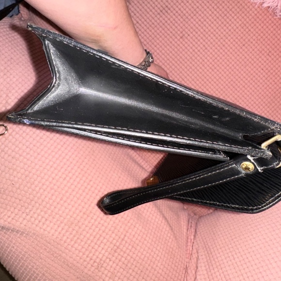 Authentic LOUIS VUITTON Black Ep leather  Pochette Sellier Dragone Clutch - Picture 8 of 16